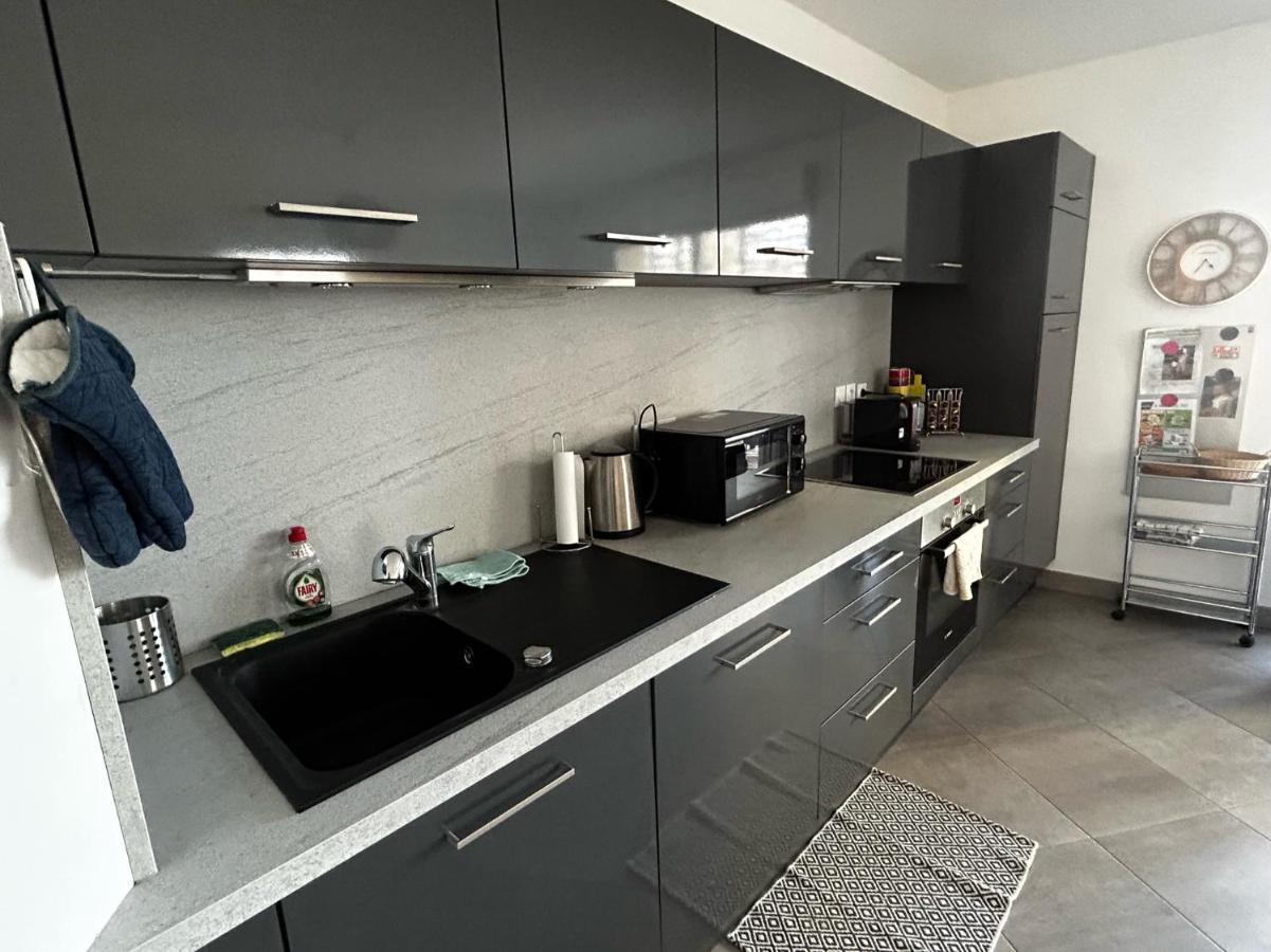 Appartement Cosy - Port Marianne - Garage Sous Sol มงต์เปอลิเยร์ ภายนอก รูปภาพ